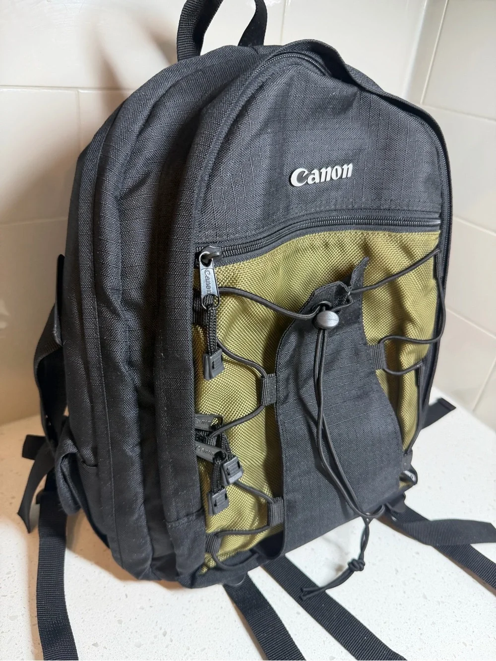 Canon Deluxe Backpack 200EG Rugged Camera Lens Bag black olive green